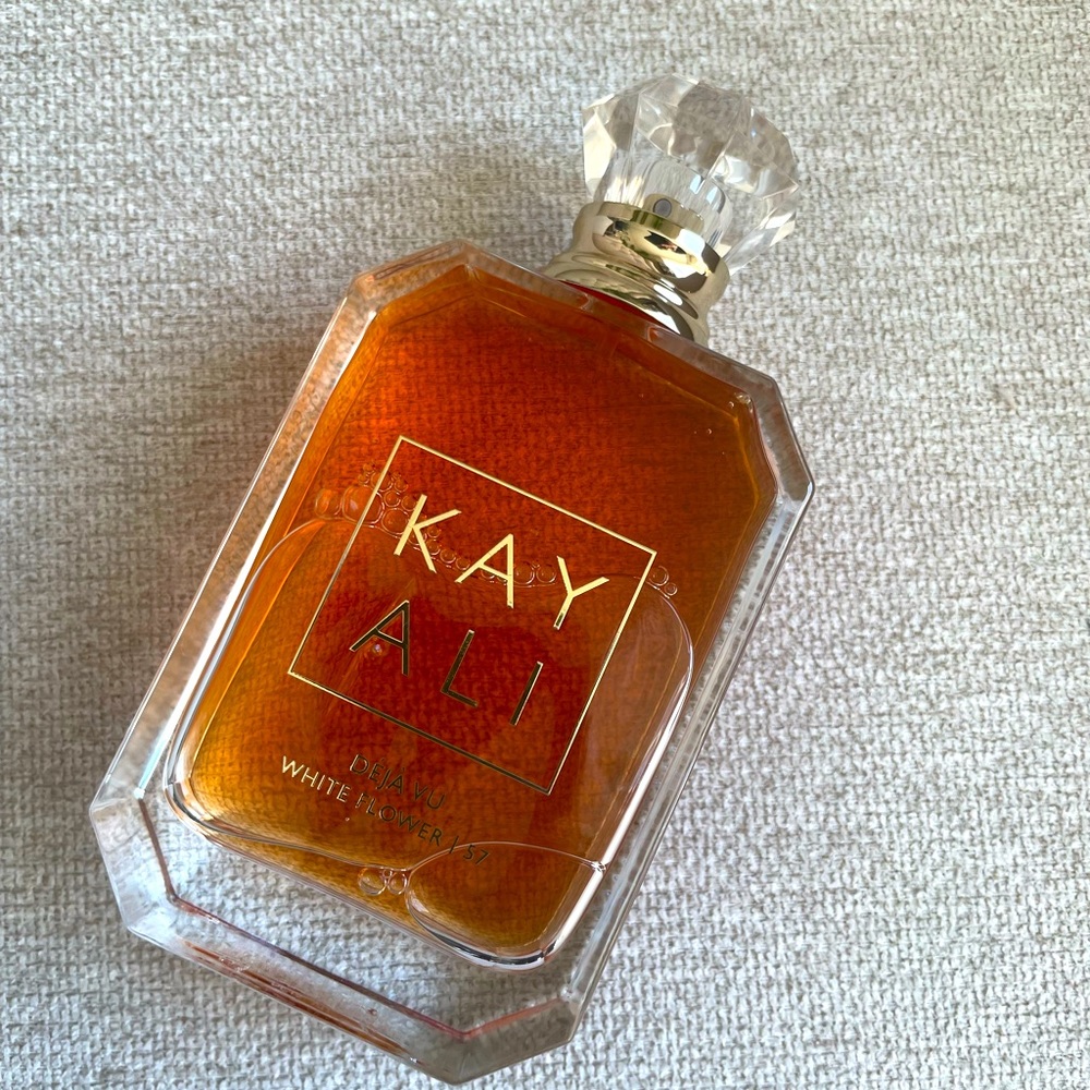 Kayali Déjà Vu White Flower | 57
100ML